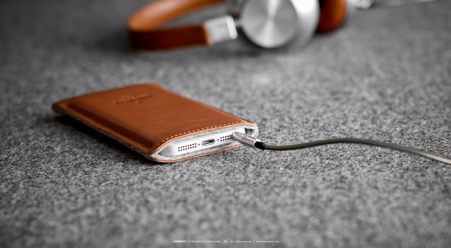        iPhone 5  iPhone 5s Handwers Hike 